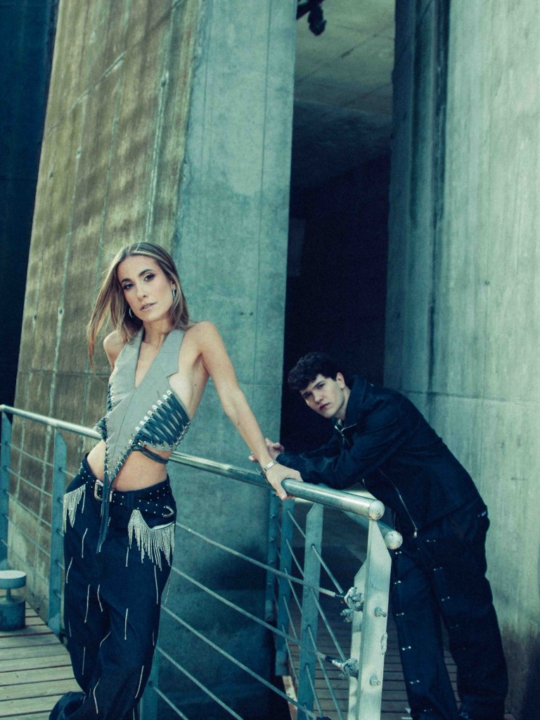 Javi Crespo y Paula Koops presentan nueva canción "Rayito de Luz"