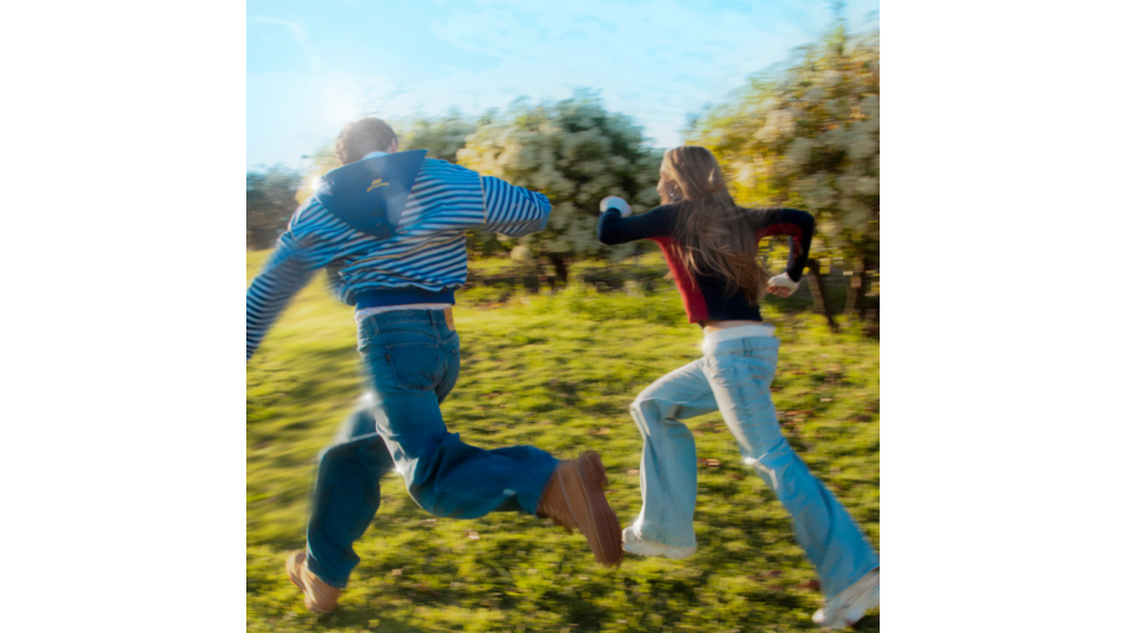 Javi Crespo y “Rayito de Luz”: la nostalgia que también se&nbsp;baila